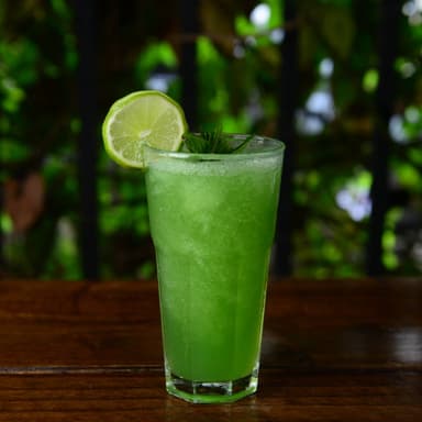 Limonada de hierbabuena