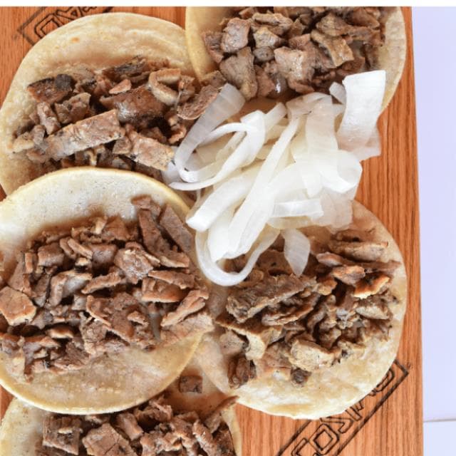 TACOS DE CARNE ASADA