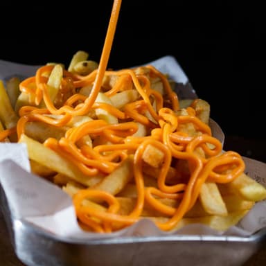 Papas + Cheddar
