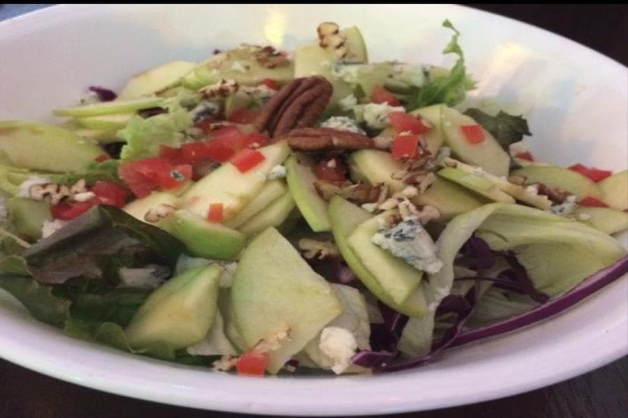 INSALATA NOCI E GORGONZOLA