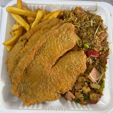 Cantonés más Proteína Papas y Ensalada