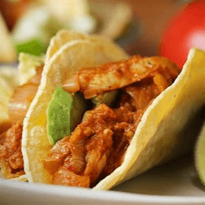 Taco de Tinga de Pollo