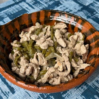 Taco de Bistec de Cerdo con Nopales