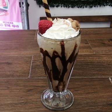 Malteada Chocolate. Happiness Line.
