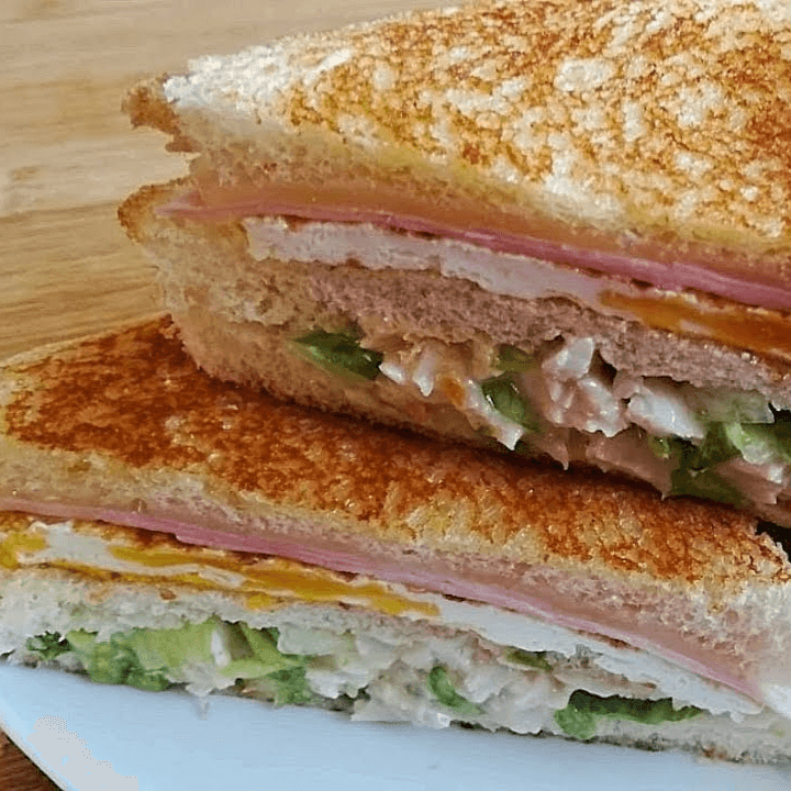 Sandwich Milanesa de res