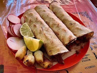 Taco al Pastor de Harina