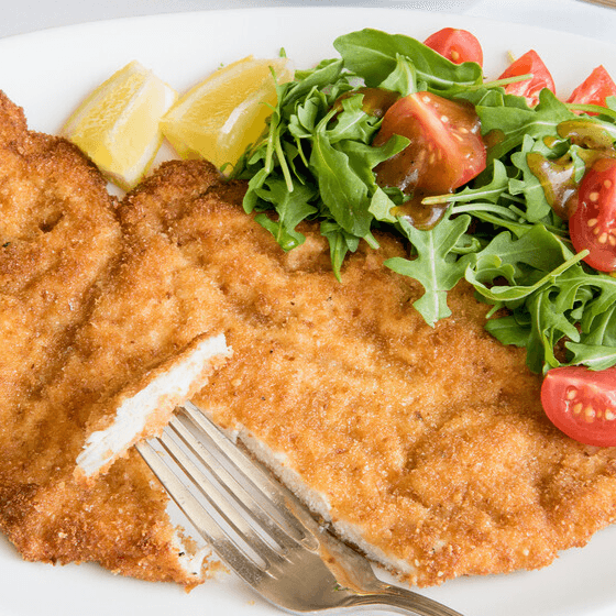 Milanesa de Pechuga de Pollo Empanizada
