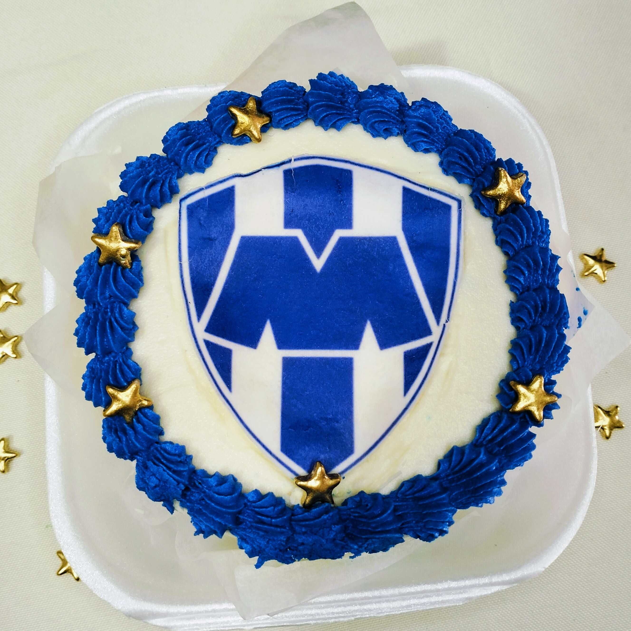 Pastel Personal Rayados del Mty