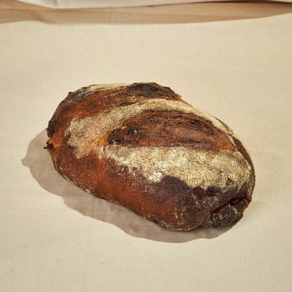 Sourdough de Cerveza y Dátiles