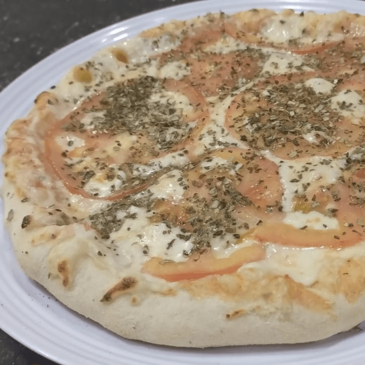 Pizza Tradicional Personal 4 Porciones de 22cm