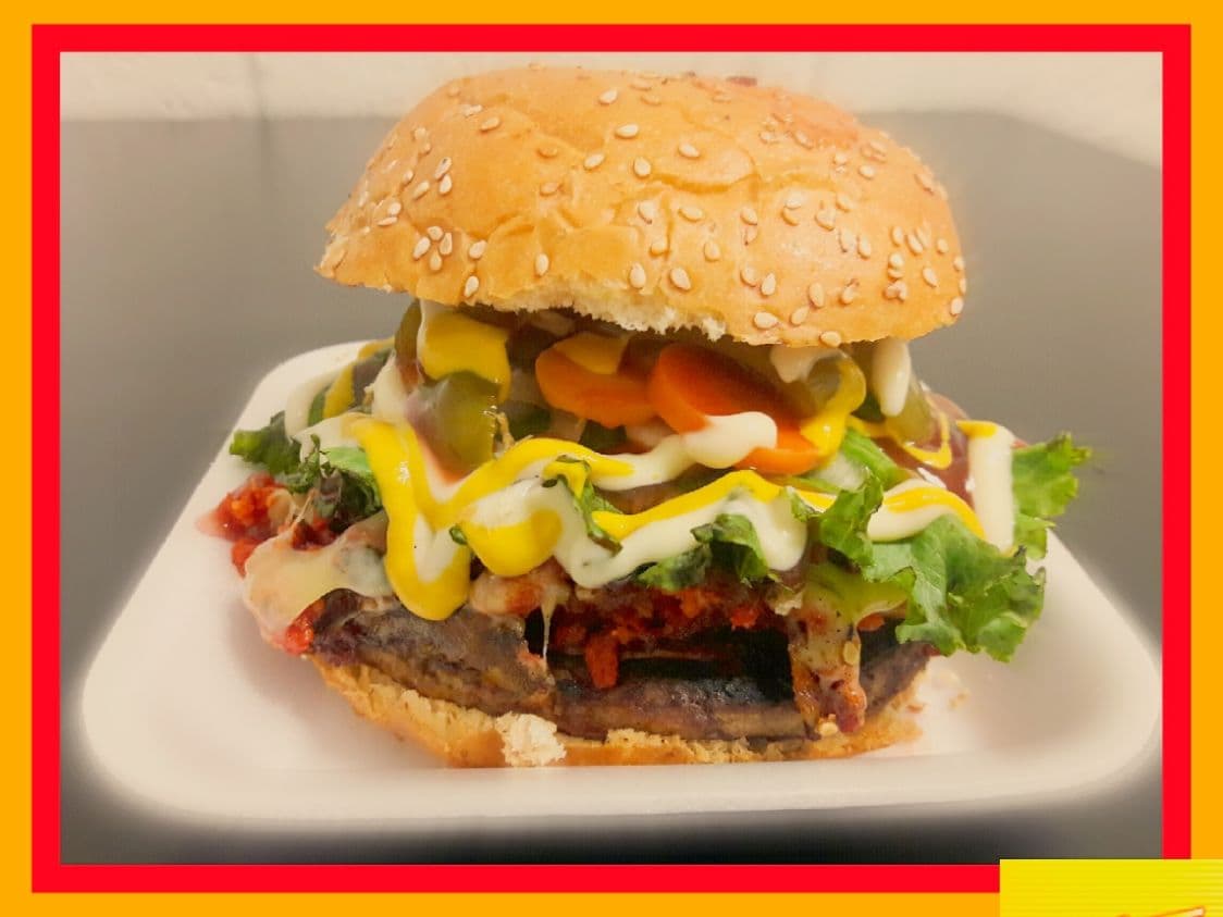 Hamburguesa de arrachera con piña 🍔🐮🍍