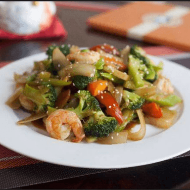 Camarones con Verduras en Salsa de Ostion