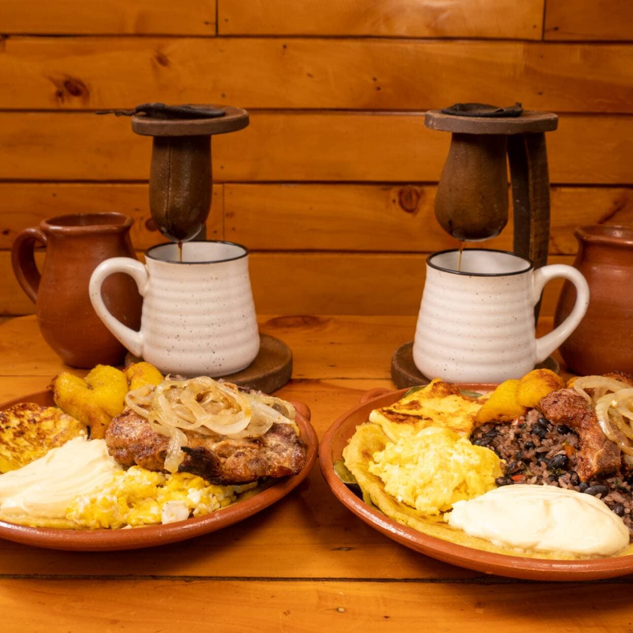 Combo 2 Pintortillas con Chuleta y 2 cafés