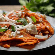 COMBO CHILAQUILES ROJOS + BEBIDA + GALLETITAS