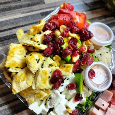 ENSALADA DE POLLO