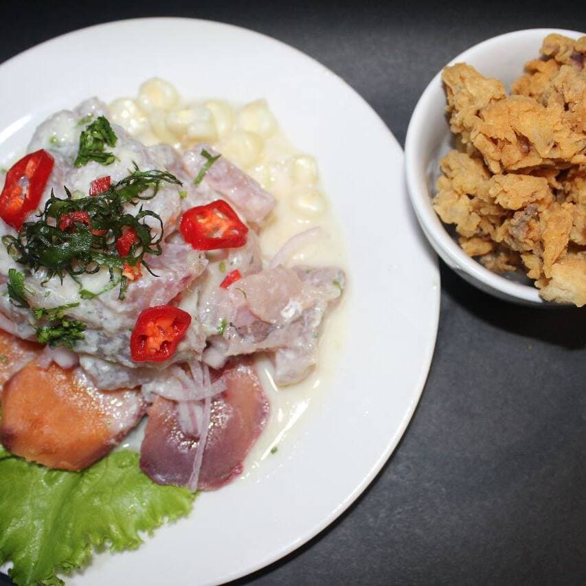 Ceviche de Pescado con Chicharrón de Calamar