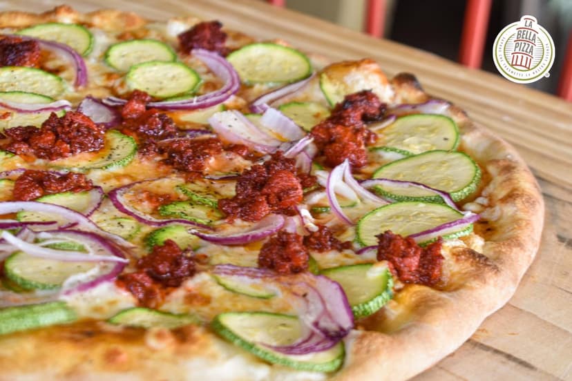 La Bella Pizza  (  Plaza San Diego )
