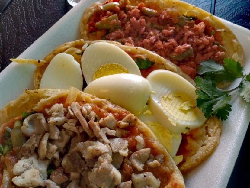Chikis Deli antojitos