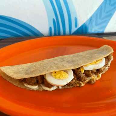 QUESADILLA DE LOMITOS