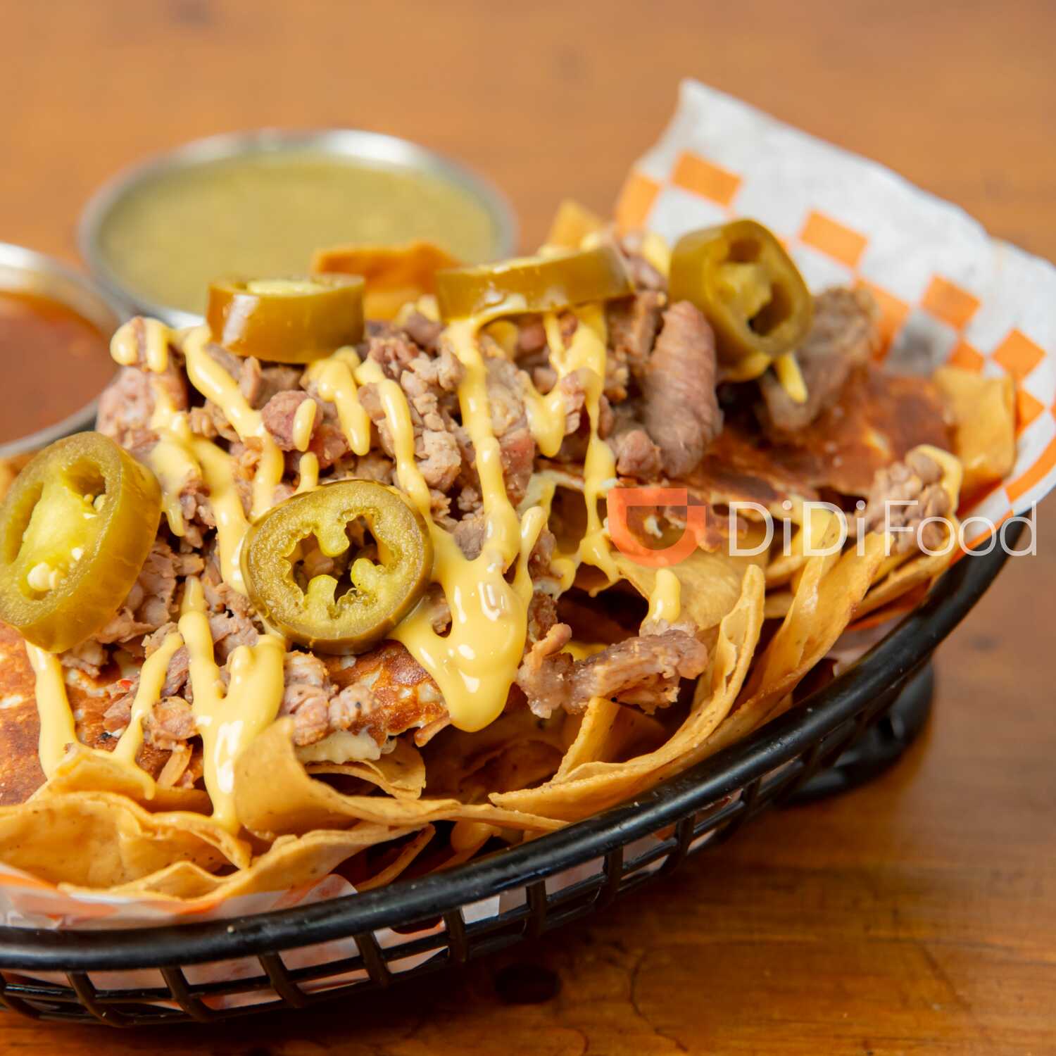 NACHOS con ASADA + JAMAICA 500 ML