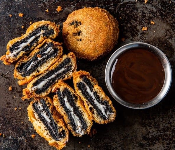 4 Oreos Fair Cookie