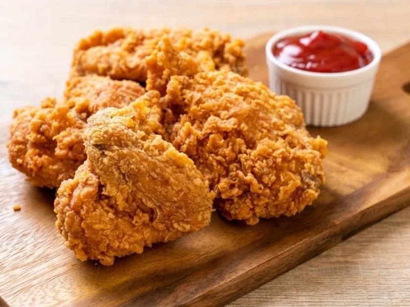 Pollo empanizado TÍO P-LUKAS (Suc. La Salle)