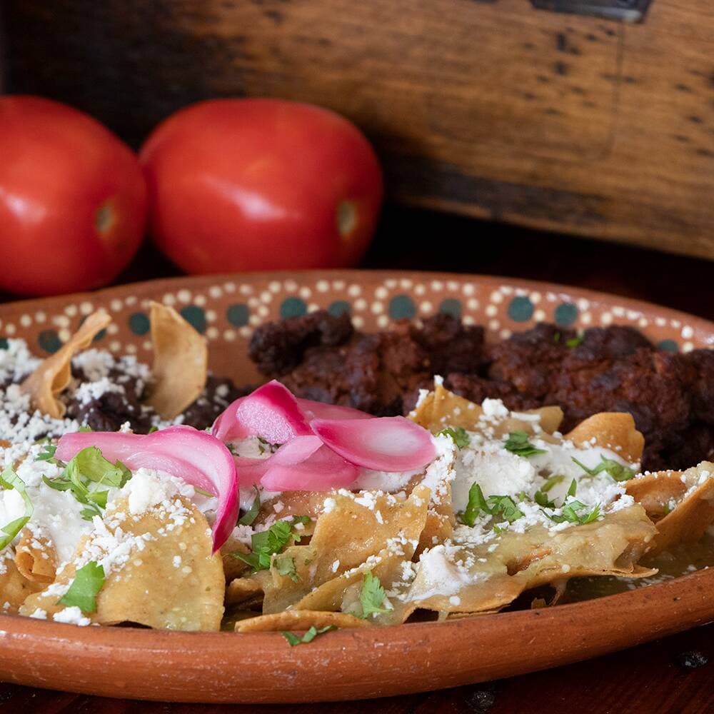 Chilaquiles con Chorizo Casero