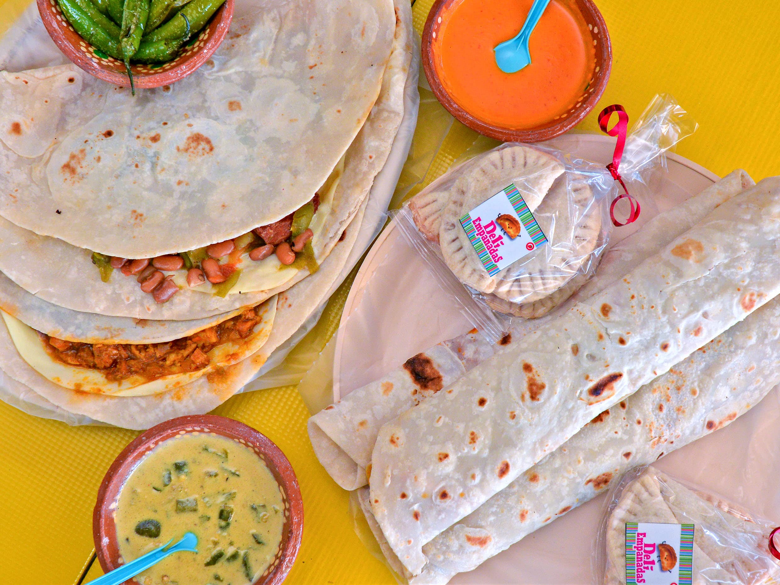 Deli Burros.