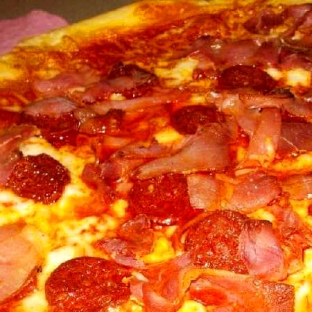 Pizza Carnes Frias