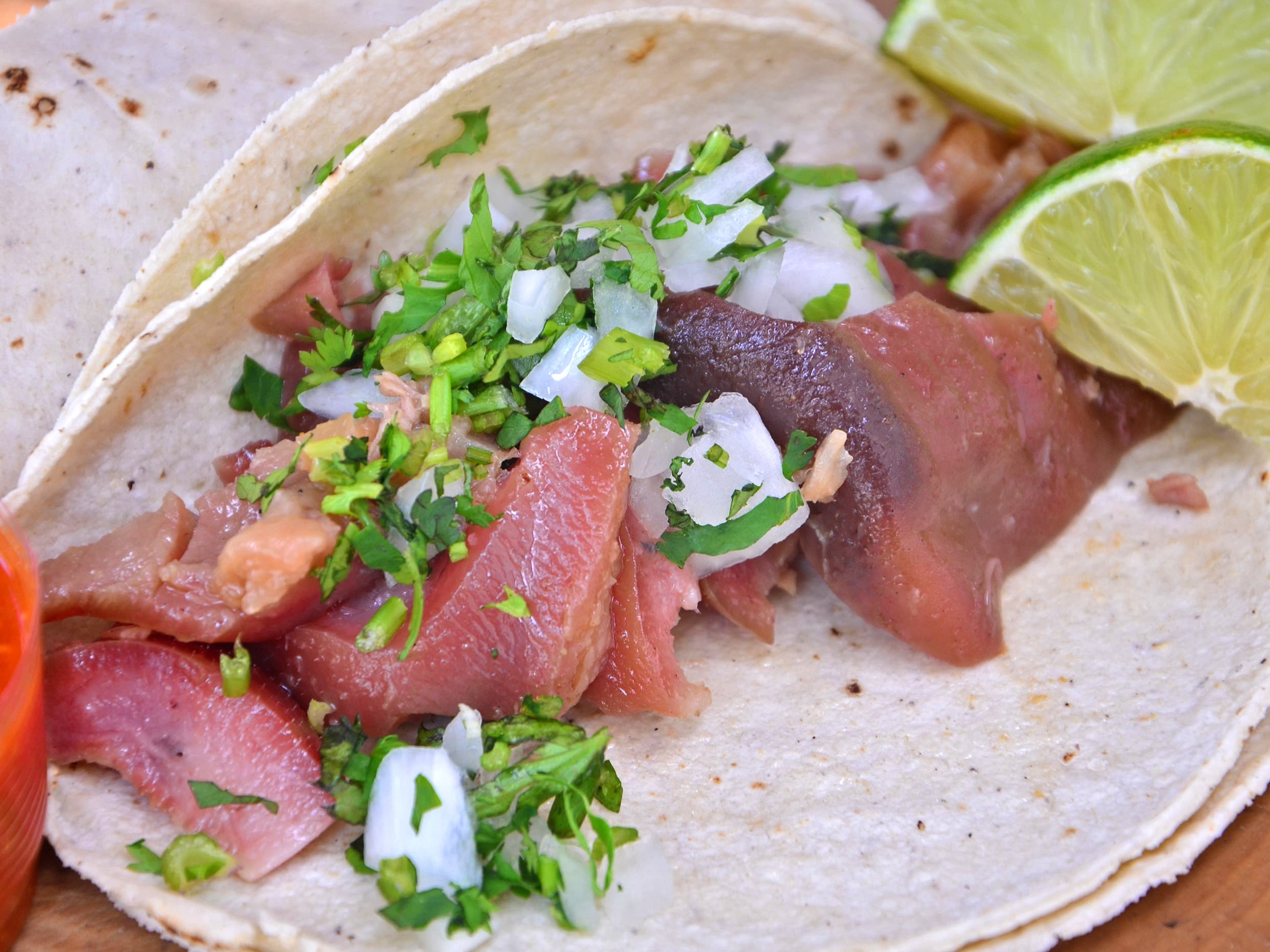 Gorditas con Carnitas