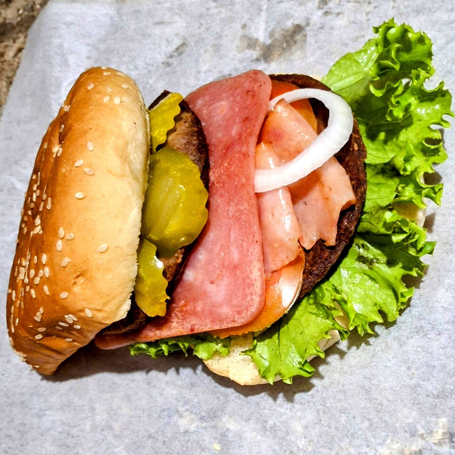 1 hamburguesa grande tocineta