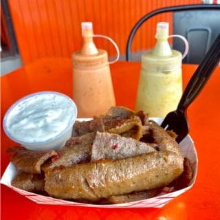 PLATO CORDERO