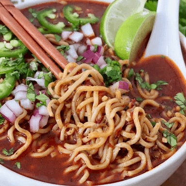 Birria con Ramen