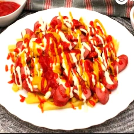 Salchipapas  CHICAS
