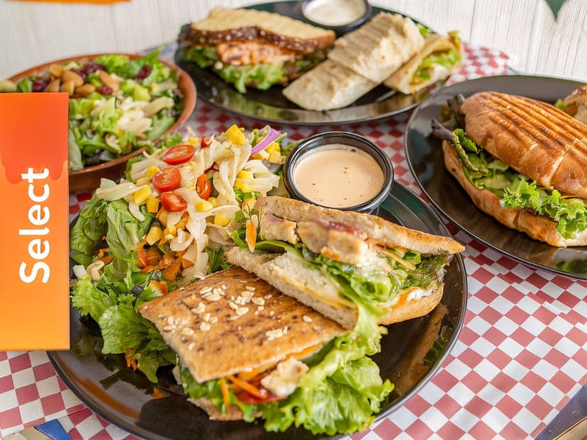 Baguettes and Wraps Strong Salads