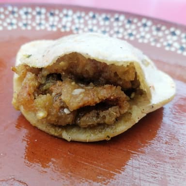 Gordita Chicharrón Yesca