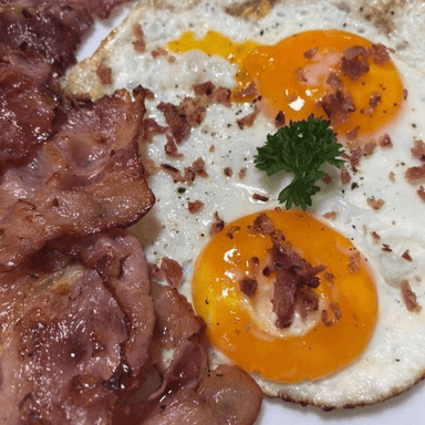Huevos con Tocino