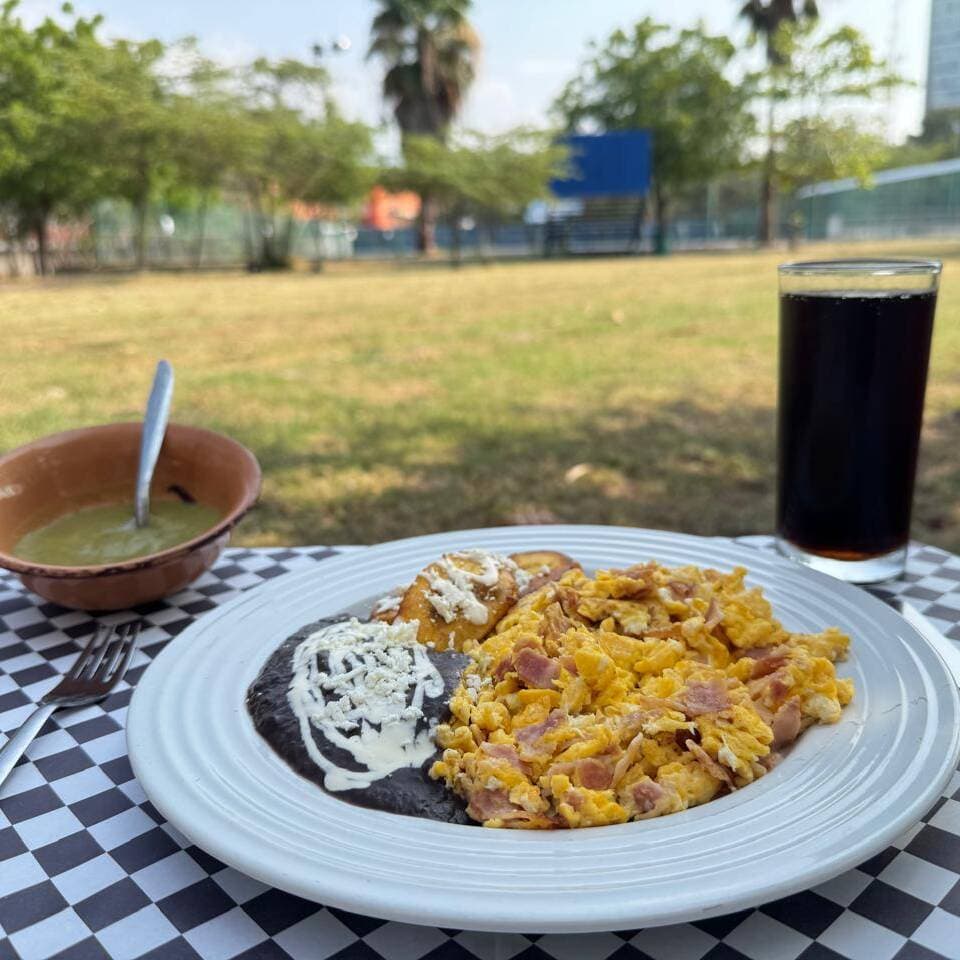 Huevos con Jamón