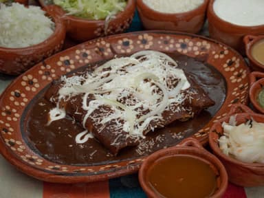 Pechuga Desmenuzada (Enchiladas o Chilaquiles)