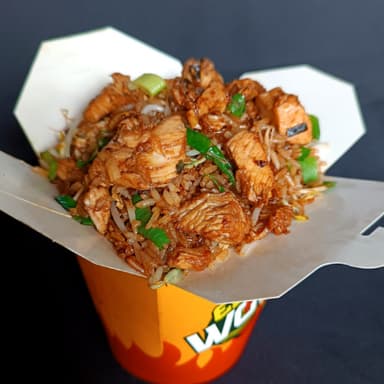 Arroz con pollo frito