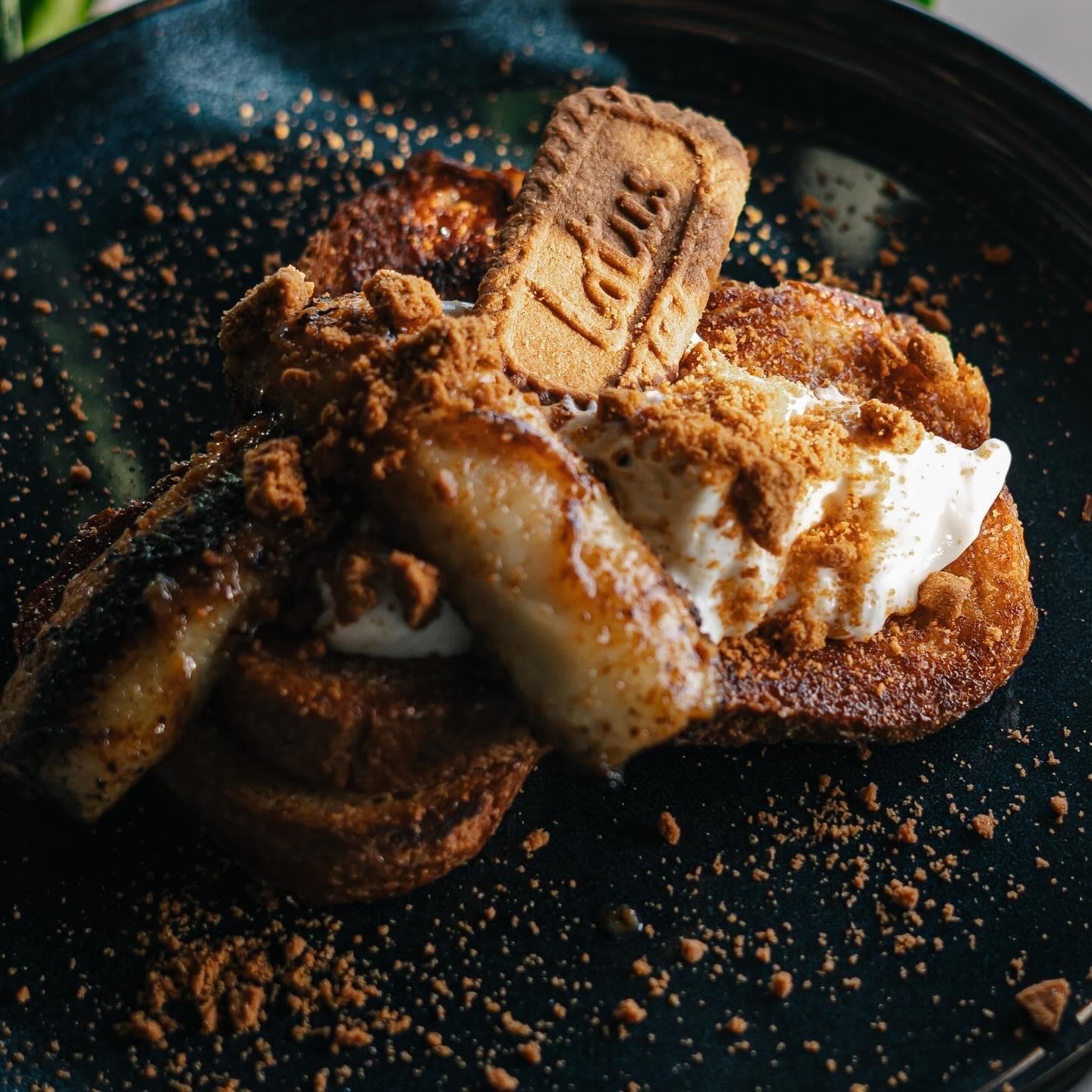 LOTUS TOAST PLÁTANO