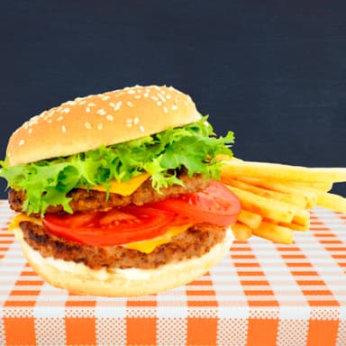 Hamburguesa Doble con Papas