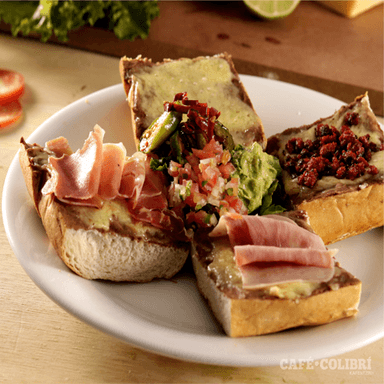 Molletes Colibrí