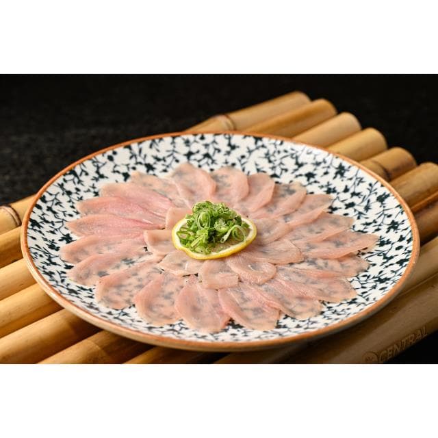 SASHIMI HAMACHI DELGADO