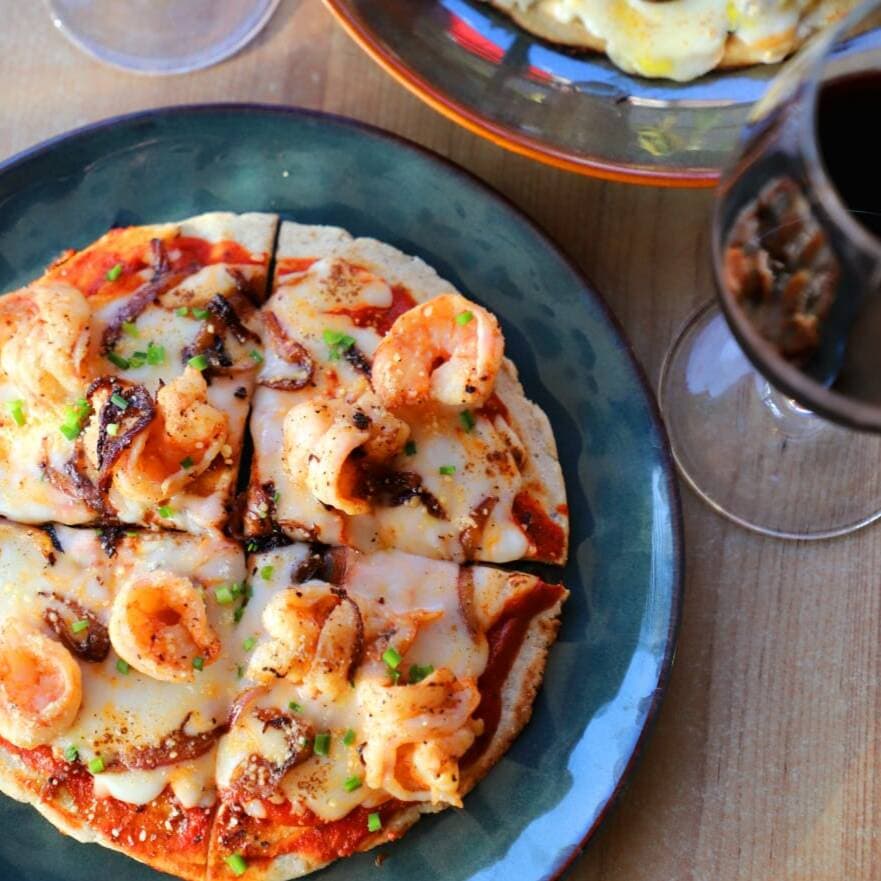 Pizza de Camarones a la Mantequilla