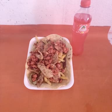 COMBO Individual Taco Bisteck, Longaniza+refresco