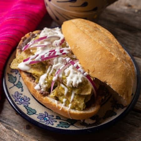 Torta de Chilaquiles Habanera