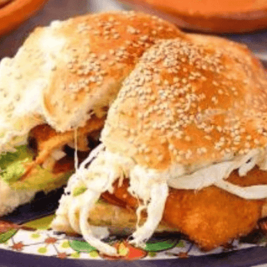 cemita de milanesa de pollo