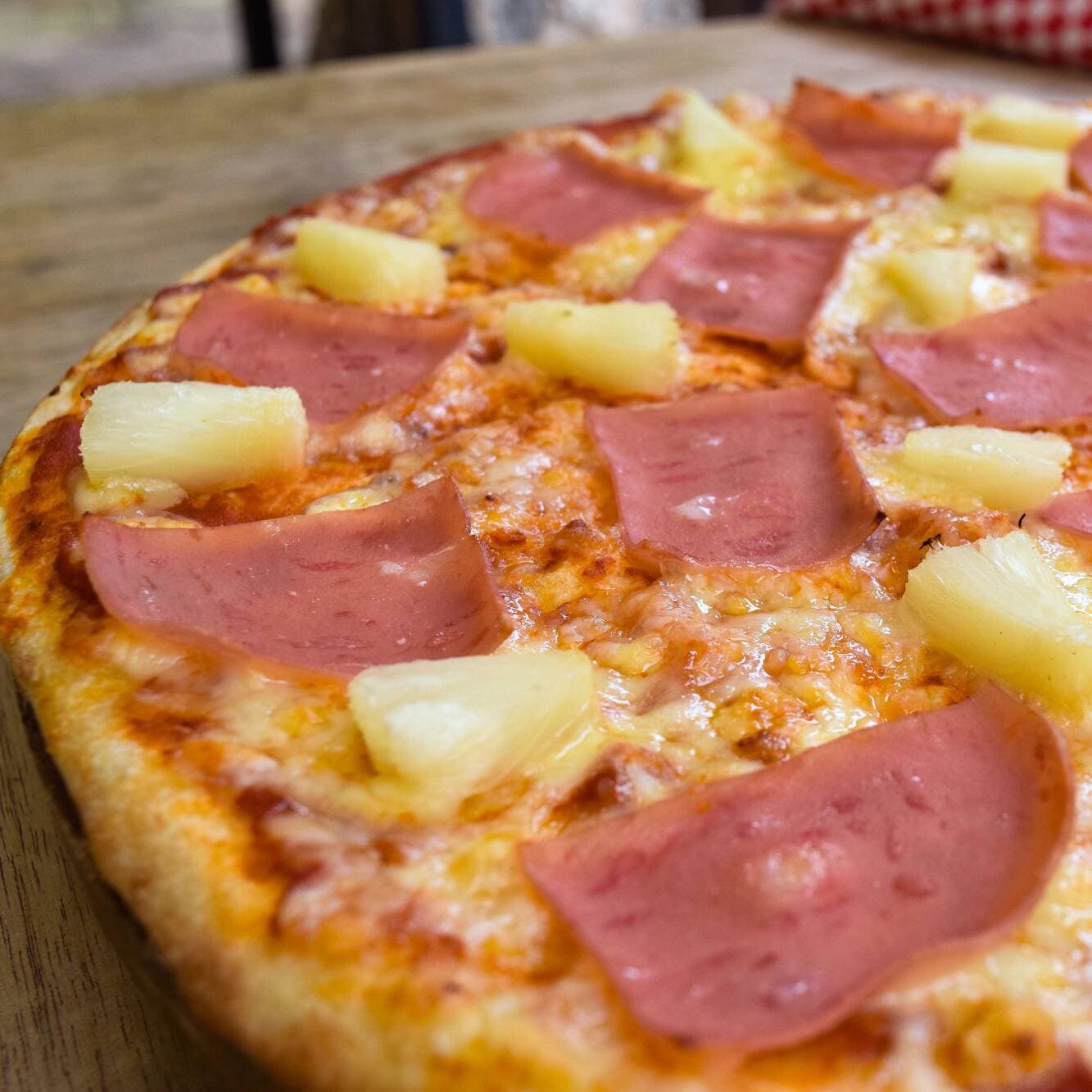 Pizza Hawaiana (Med)