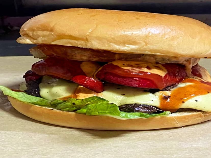 Tortas y Hamburguesas El Chino